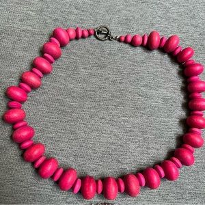 Vintage 80s wooden beaded hot pink necklace